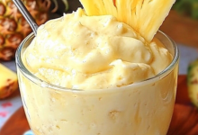 Creamy Pineapple Mousse: A Symphony of Tropical Elegance