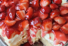 The Ultimate Strawberry Cheesecake Poke Cake: A Symphony of Flavor and Simplicity