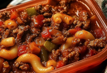 Homestyle Beef and Macaroni Skille